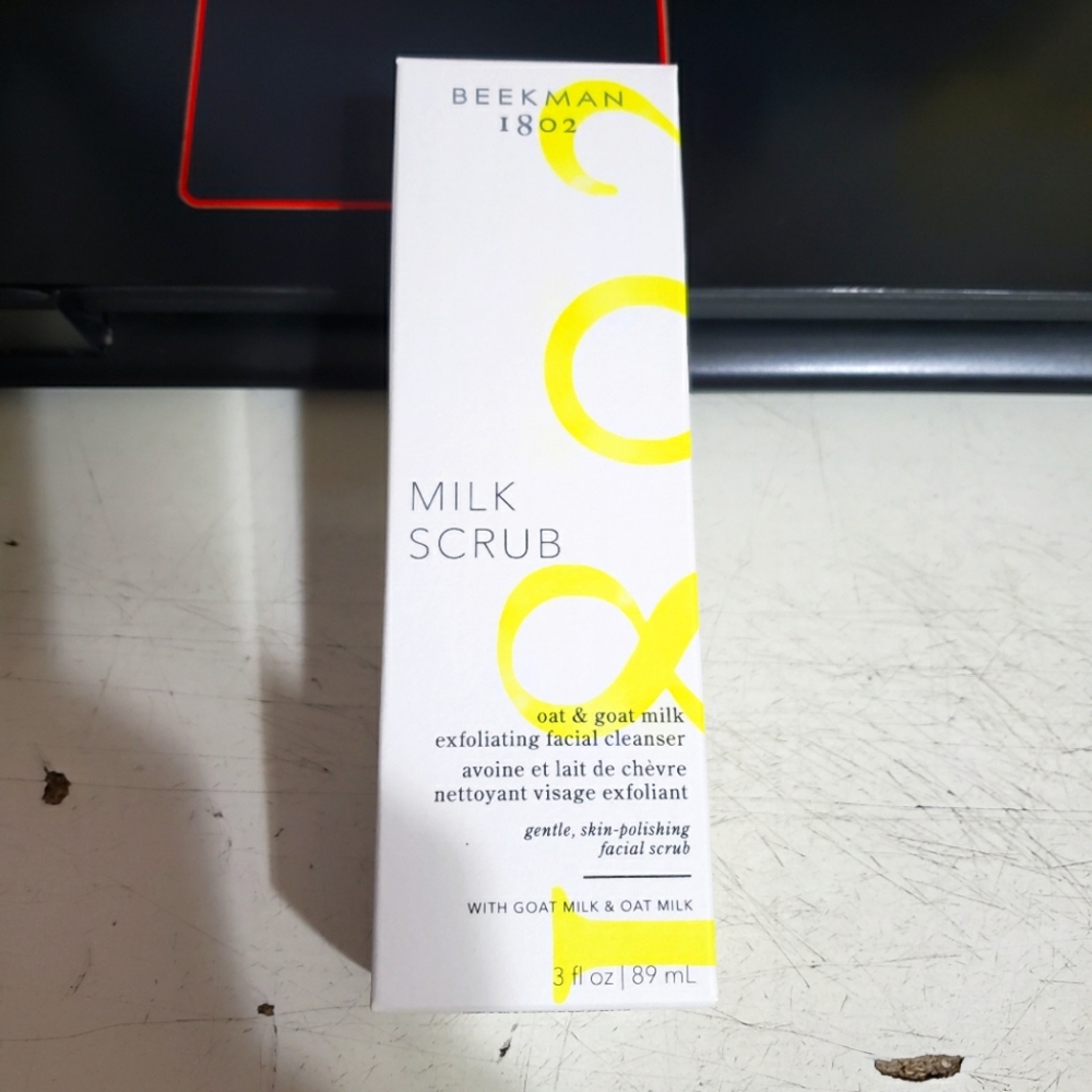 BNIB Beekman 1802 Milk Scrub 3oz